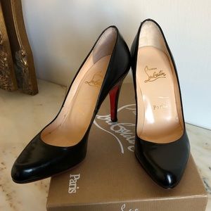 Christian Louboutin Decollete 868 black pump 35.5